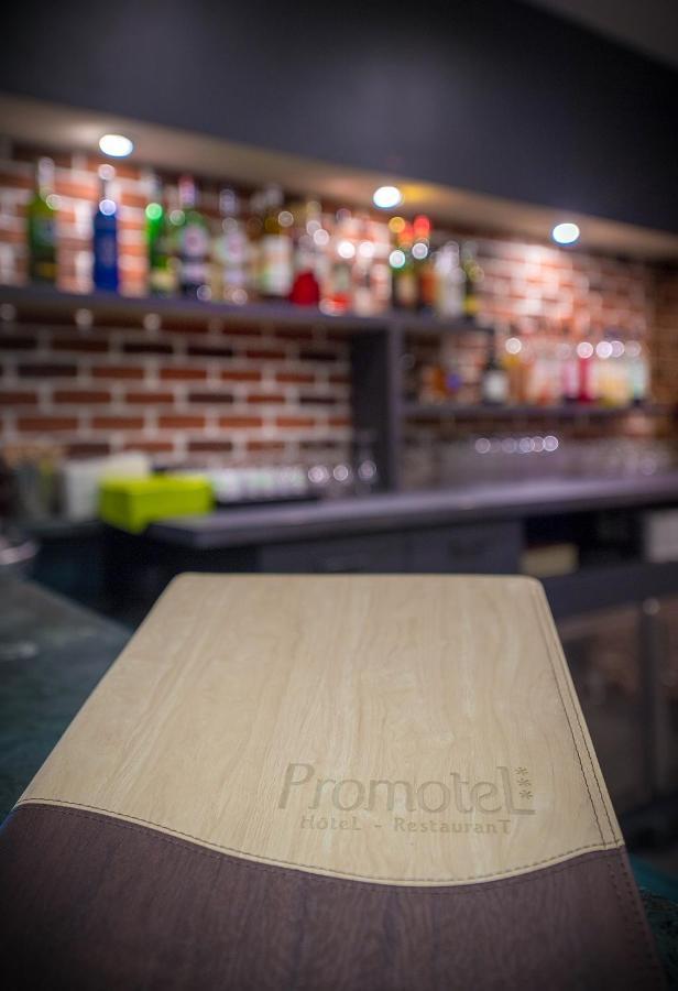 Promotel Carros Luaran gambar